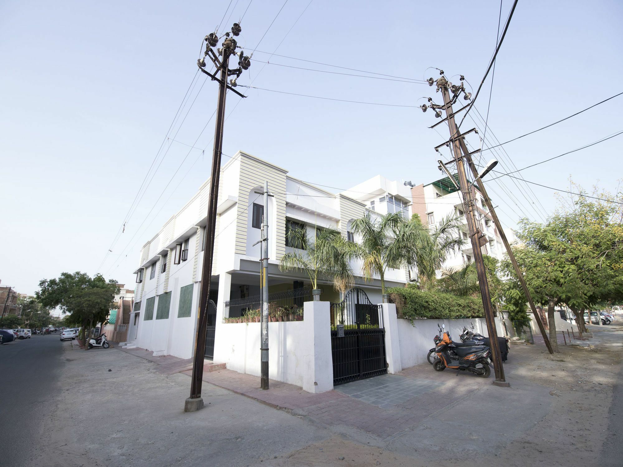 Oyo 13790 Hotel Satya Regency Dźajpur Zewnętrze zdjęcie